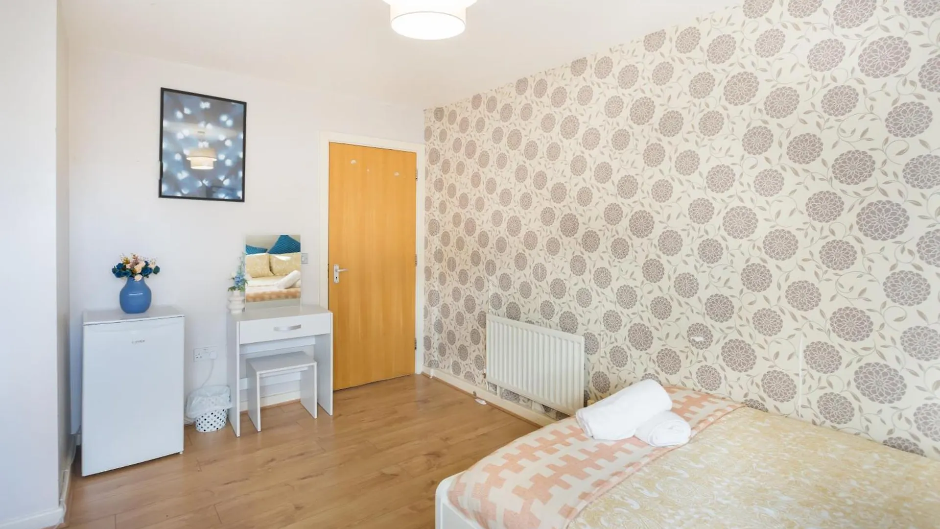 Hannah Homes London Homestay