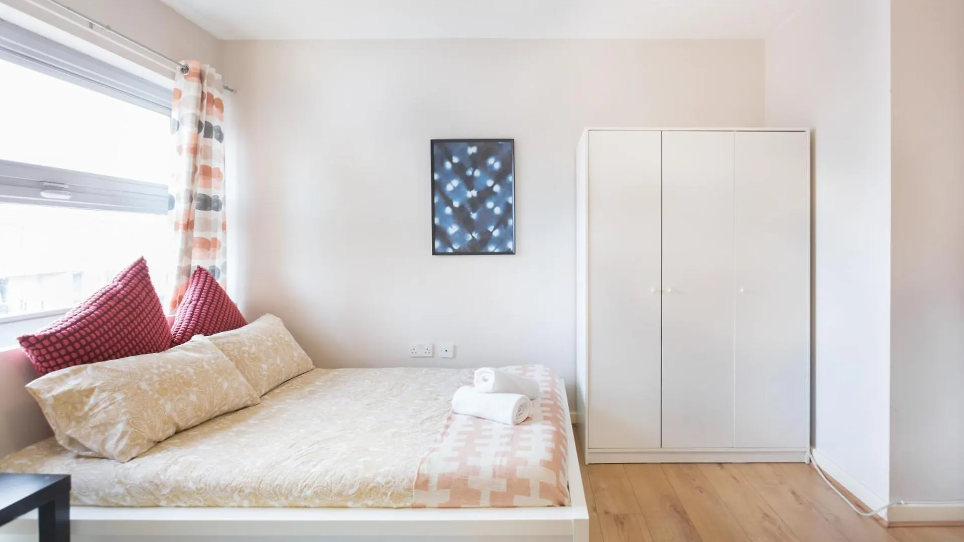 Hannah Homes London Homestay