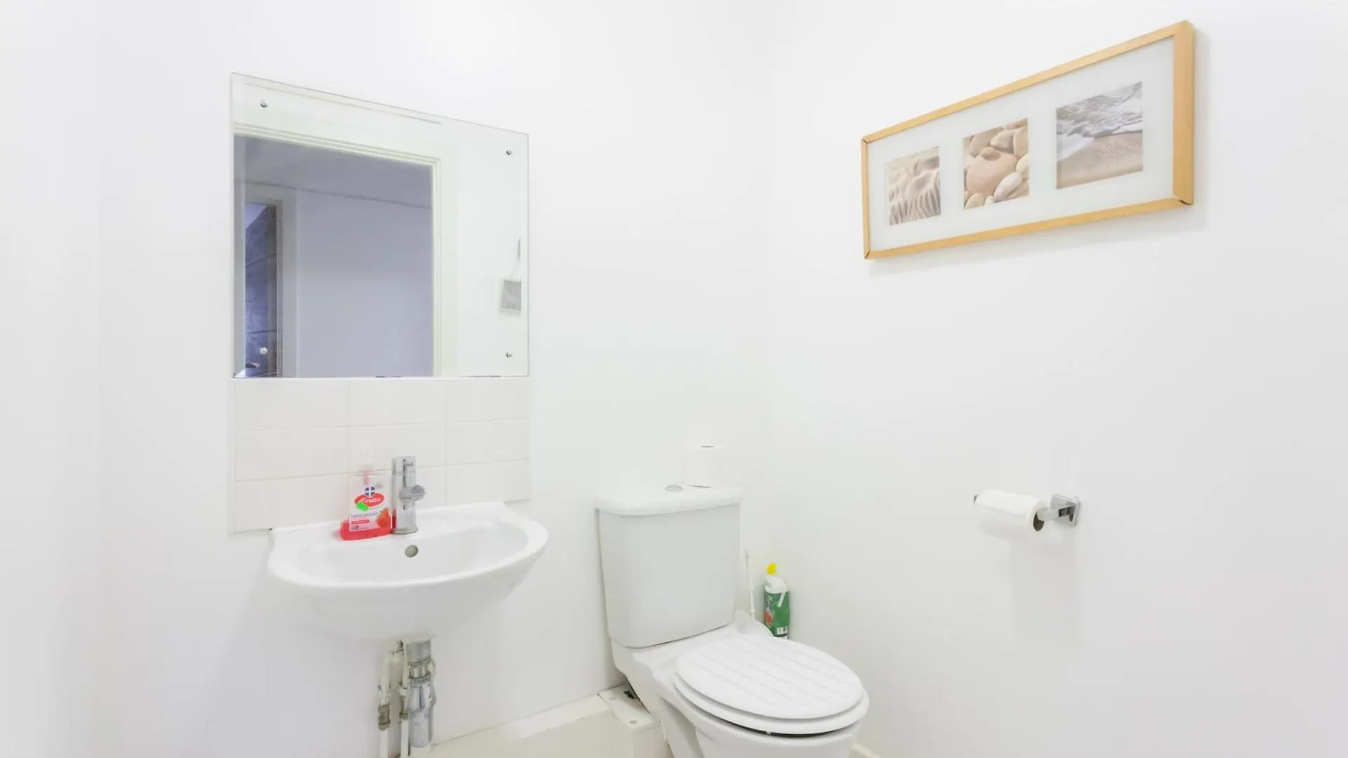 Hannah Homes London Homestay